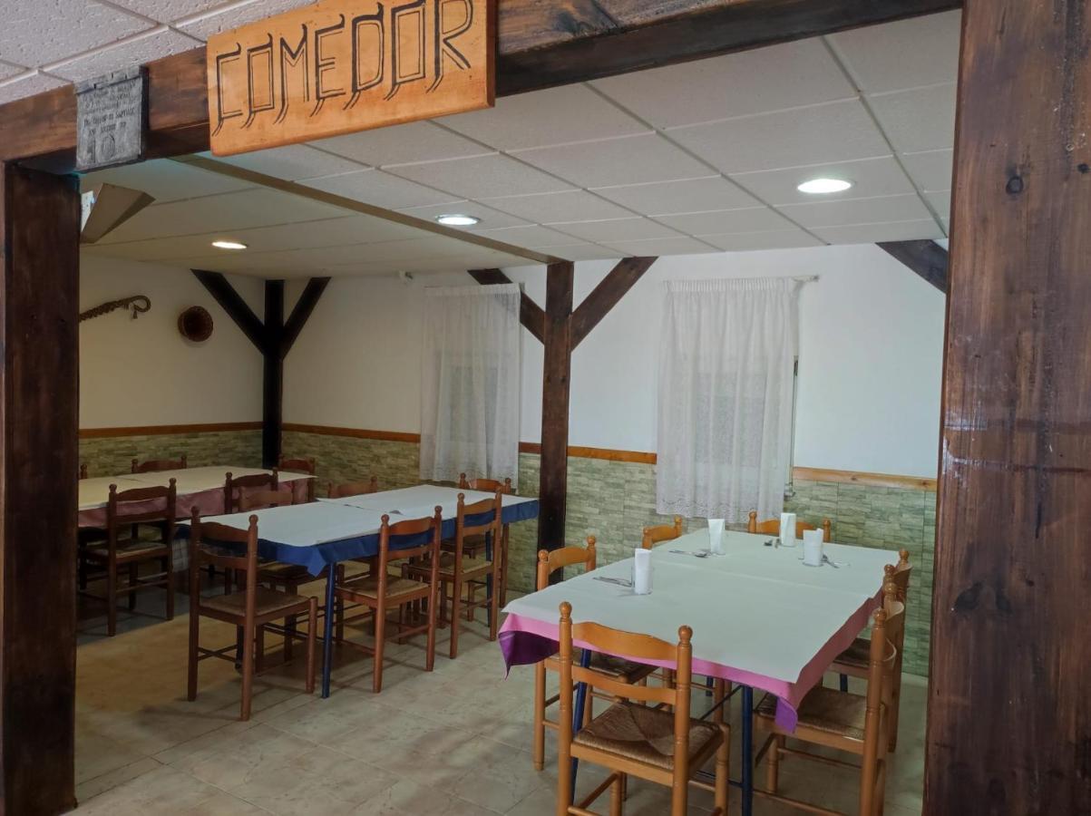 Albergue Santa Ana 산 마르틴 델 카미노 외부 사진