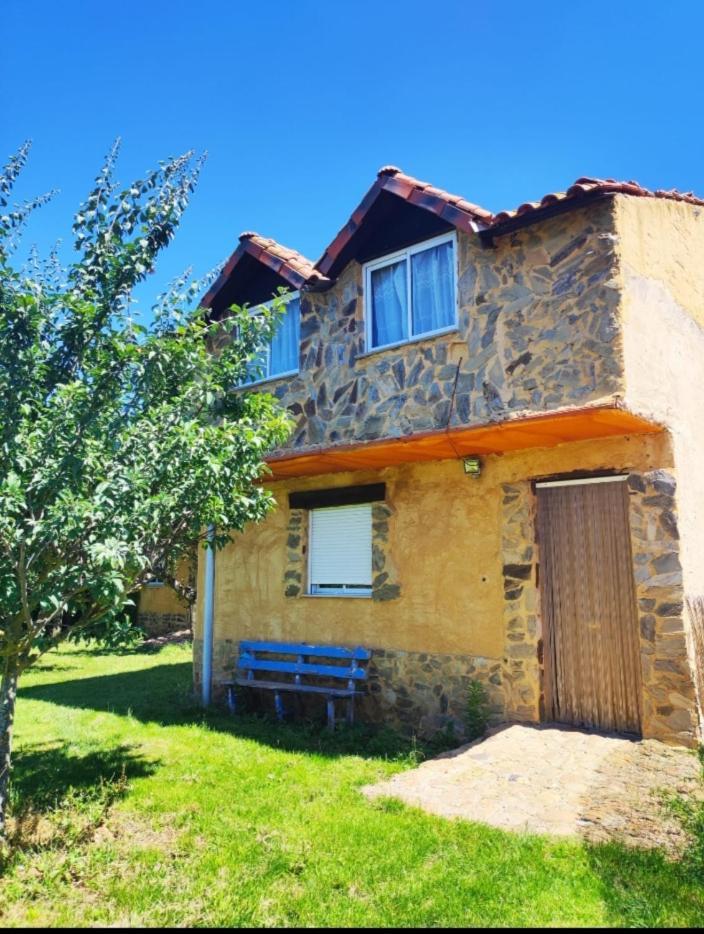 Albergue Santa Ana 산 마르틴 델 카미노 외부 사진
